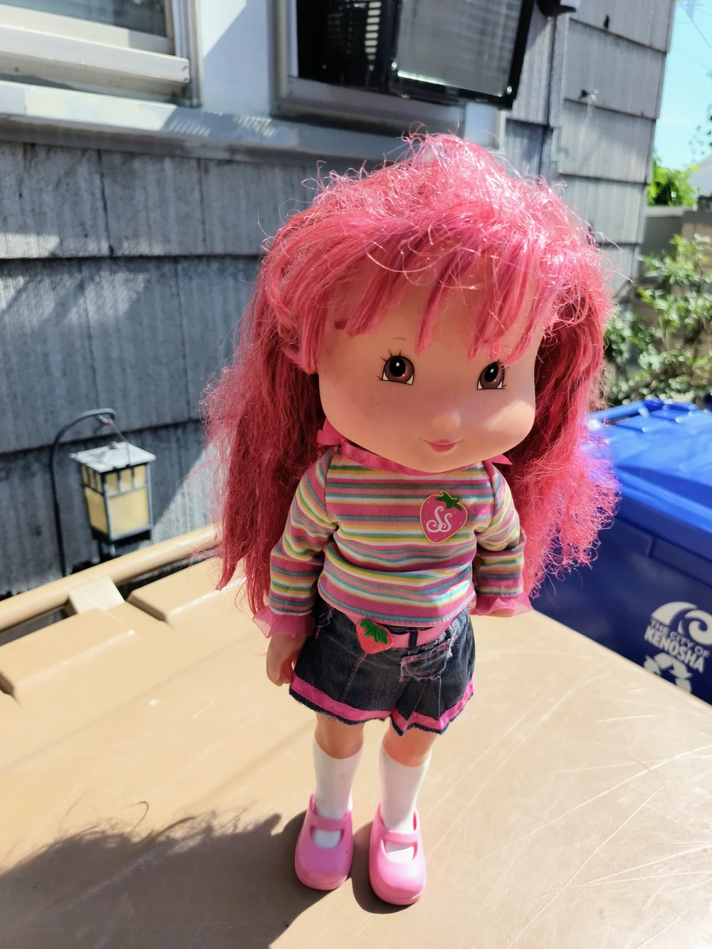 Strawberry Shortcake Doll Measure 15 Tall Dated 2006